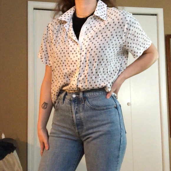 NWOT! UO Short Sleeve Button Up - Picture 2 of 5